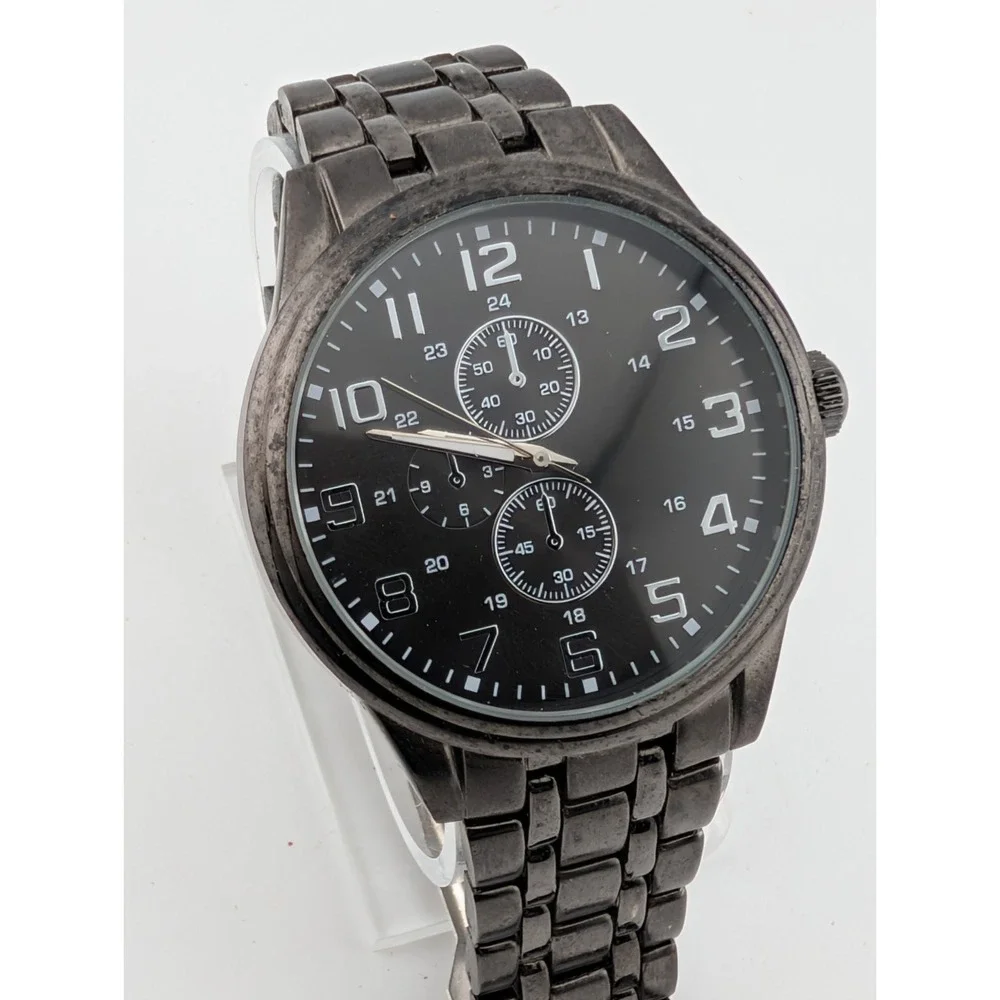 Men's Black Quartz Watch 45mm Case 6.75